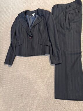 Semantiks Black Pinstripe Women's Suit Jacket & Pants. 6P / 8P